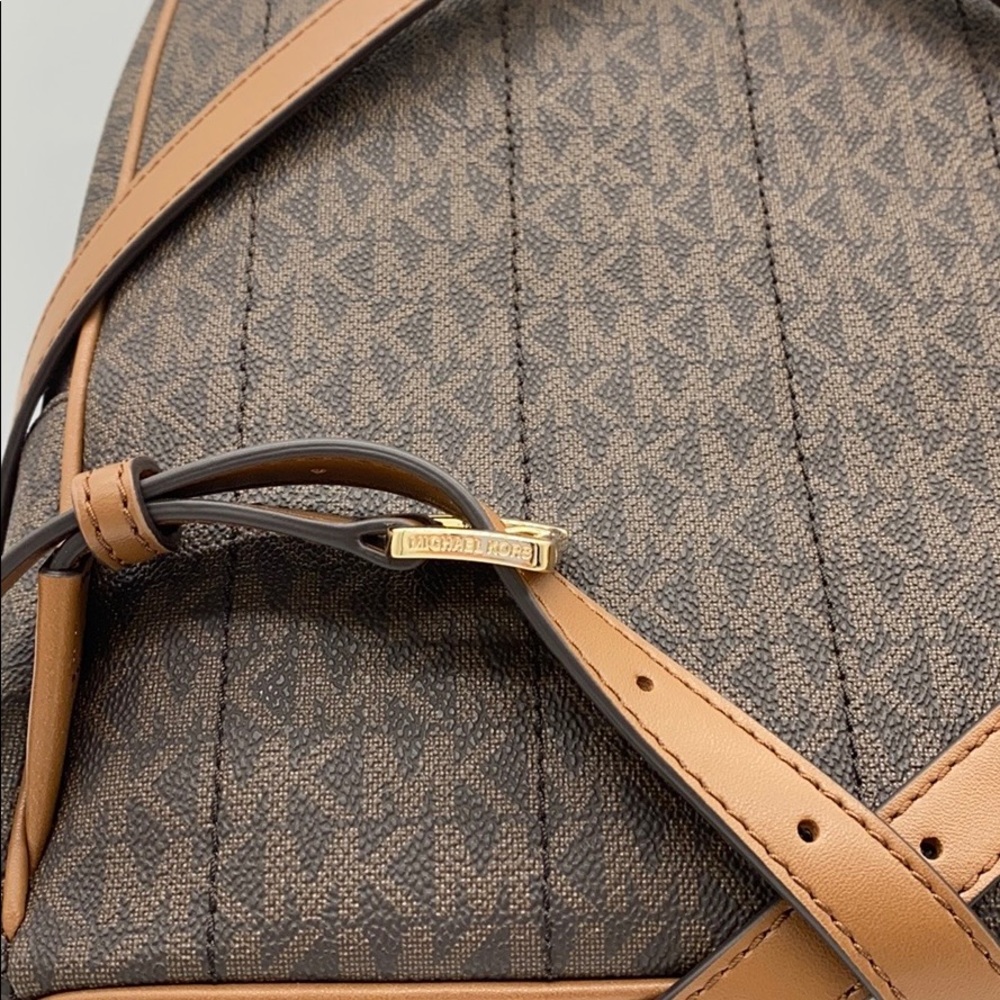 MICHAEL KORS KENLY MEDIUM BACKPACK BROWN - Picture 13 of 15